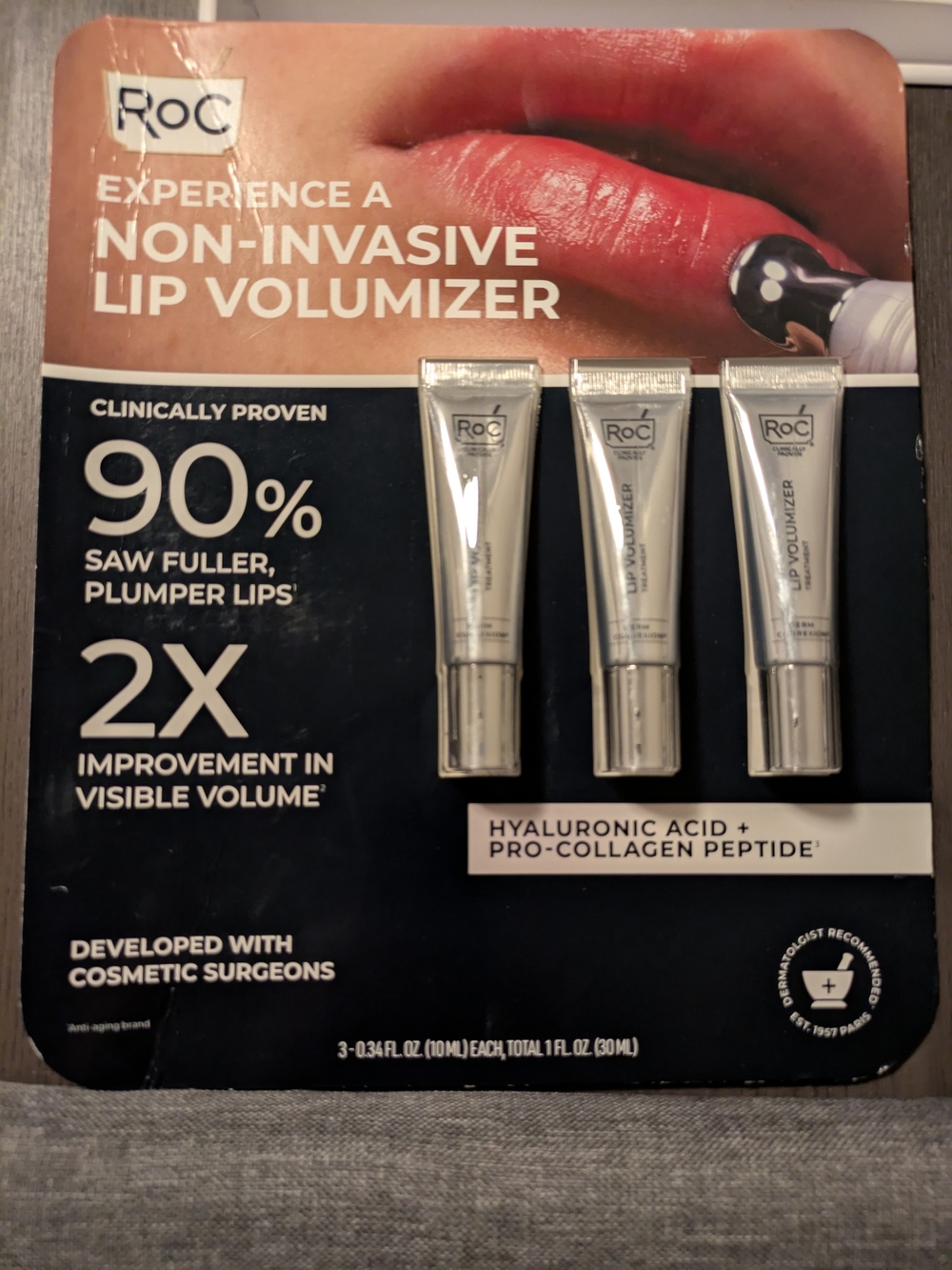 Non-Invasive Lip Volumizer (Silver) - Hyaluronic Acid & Pro-Collagen Peptide